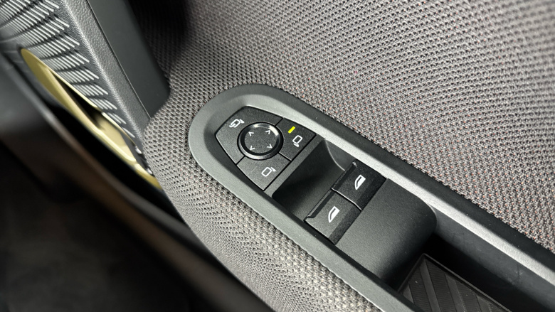 MINI Cooper 160kW SE Sport 54kWh 3dr Auto Electric Hatchback